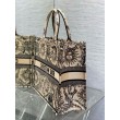 Borsa tote grande per libri Dior Beige Ricamo Toile de Jouy Soleil