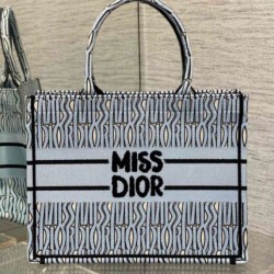 Replica Perfette Borse  Dior Media Book Tote Bag Blu Miss Dior Allover Embroidery imitazioni