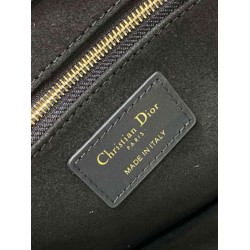 Qualità superiore replica Dior piccola book tote con tracolla Pelle di vitello macrocannage nera Qualità superiore replica Dior piccola book tote con tracolla Pelle di vitello macrocannage nera