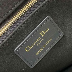 Qualità superiore replica Dior piccola book tote con tracolla Pelle di vitello macrocannage nera Replica qualità specchio Replica Perfette Qualità superiore replica Dior piccola book tote con tracolla Pelle di vitello macrocannage nera imitazioni