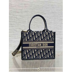 Borse Replica tote Dior piccola per libri con tracolla in tela blu Dior Oblique Borse Replica tote Dior piccola per libri con tracolla in tela blu Dior Oblique