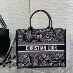 Replica Perfette Dior Medium Book Tote Bag con tracolla Plan de Paris Embroidery e pelle di vitello nera imitazioni