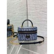 Dior 30 Montaigne Mini Vanity Case Blu Denim Oblique Jacquard