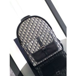 Dior 8 Backpack Beige and Black Dior Oblique Jacquard