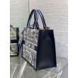 Dior Media Book Tote Bag con Tracolla Blu Ricamo Toile de Jouy Sauvage