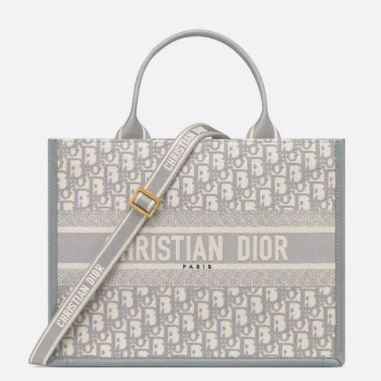 Dior Medium Book Tote Bag con tracolla Oblique Embroidery e pelle di vitello grigia