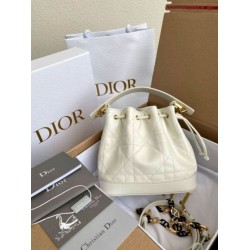 Borse Imitazioni a Secchiello Dior Piccola Jolie Pelle di Agnello Macrocannage Bianco Borse Imitazioni a Secchiello Dior Piccola Jolie Pelle di Agnello Macrocannage Bianco
