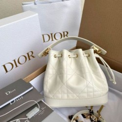 Borse Imitazioni a Secchiello Dior Piccola Jolie Pelle di Agnello Macrocannage Bianco Replica qualità specchio Replica Perfette Borse Imitazioni a Secchiello Dior Piccola Jolie Pelle di Agnello Macrocannage Bianco imitazioni