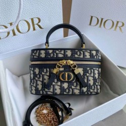 Dior 30 Montaigne Mini Vanity Case Blu Oblique Jacquard Replica qualità specchio Replica Perfette Dior 30 Montaigne Mini Vanity Case Blu Oblique Jacquard imitazioni