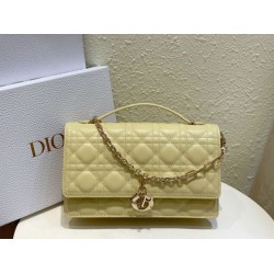 Borse Firmate Replica Dior Miss Dior con manico superiore Pelle di agnello Cannage giallo pastello Borse Firmate Replica Dior Miss Dior con manico superiore Pelle di agnello Cannage giallo pastello