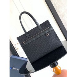Borse Replica tote Dior Safari Jacquard Dior Oblique nero Borse Replica tote Dior Safari Jacquard Dior Oblique nero