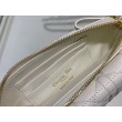 Pouch Dior Caro In pelle di vitello Cannage bianca