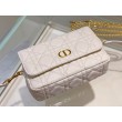 Pouch Dior Caro In pelle di vitello Cannage bianca