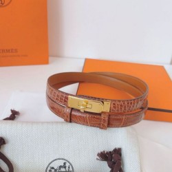Replica Qualità superiore replica Cintura Hermès Kelly 18 Caramello Alligatore Lucido Imitazioni Replica qualità specchio Qualità superiore replica Cintura Hermès Kelly 18 Caramello Alligatore Lucido
