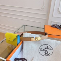 Replica qualità specchio Cintura Hermès Kelly Pocket 18 Biscuit e Pelle di Vitello Epsom Soufré