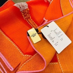Replica falso Scialle Hermes Orange Projets Carres 140 Replica qualità specchio falso Scialle Hermes Orange Projets Carres 140