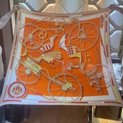Replica Pari all'originale Scialle Hermès Arancione Carriages in Balance 140 Replica Pari all'originale Scialle Hermès Arancione Carriages in Balance 140