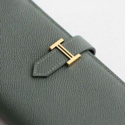 Replica Dettagli perfetti Portafoglio lungo Hermès Bearn fatto a mano in pelle di vitello Epsom verde mandorla Imitazioni Replica qualità specchio Dettagli perfetti Portafoglio lungo Hermès Bearn fatto a mano in pelle di vitello Epsom verde mandorla