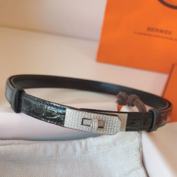 Pari all'originale replica Replica Cintura Hermès Kelly 18 Diamond Nero Alligatore Lucido imitazione Outlet