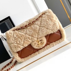 Borse Imitazioni con patta in pelle di agnello shearling AS5149 Beige