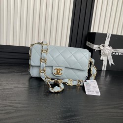 Borsa piccola con patta in pelle di agnello AS5167 Azzurro Replica qualità specchio Replica Perfette Borsa piccola con patta in pelle di agnello AS5167 Azzurro imitazioni