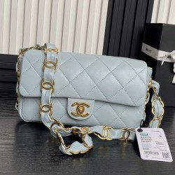 Replica Perfette Borsa piccola con patta in pelle di agnello AS5167 Azzurro imitazioni