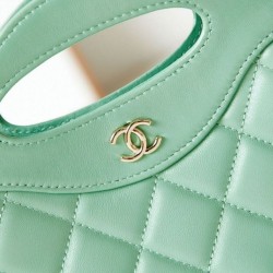 31 Mini Shopping Borse Firmate Replica Pochette con catena lucida AS3656 Verde chiaro qualità specchio Replica Perfette 31 Mini Shopping Borse Firmate Pochette con catena lucida AS3656 Verde chiaro imitazioni