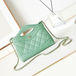 Replica Perfette 31 Mini Shopping Borse Firmate  Pochette con catena lucida AS3656 Verde chiaro imitazioni
