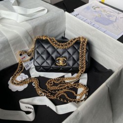 Replica Perfette Borsa mini con patta AS4972 Nera imitazioni