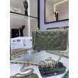 Borsa a tracolla con catena AP3019 Bianco