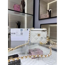 Replica Perfetta Mini Vanity Case AP1147 bianca
