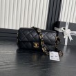 Borsa Replica 1:1 piccola con patta in pelle di agnello AS5167 Nera