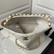 Dettagli perfetti Borsa Hobo in pelle di agnello Bianco AS4777