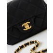 Dettagli perfetti Borsa Replica 1:1 Mini Flap AS4946 nera