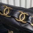 Dettagli perfetti Borsa piccola con patta in pelle di agnello AS5174