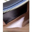 Gucci GG Marmont Una mini borsa a forma di mezzaluna Nera