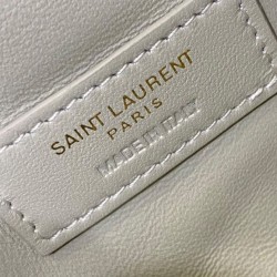 Pochette YSL Saint Laurent Gaby con cerniera in pelle di agnello trapuntata color crema Replica qualità specchio Replica Perfette Pochette YSL Saint Laurent Gaby con cerniera in pelle di agnello trapuntata color crema imitazioni