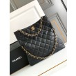 Imitazione Borsa Hobo in pelle di agnello Nero AS4777