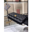 Imitazione Portafoglio con catena WOC in pelle di agnello AP1450 Nero Imitazione Portafoglio con catena WOC in pelle di agnello AP1450 Nero