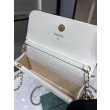 Portafoglio con catena in pelle di agnello AP3071 Bianco