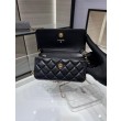 Portafoglio con catena in pelle di agnello AP3071 Nero