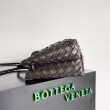 Borsa Bottega Veneta Andiamo piccola East/West agnello intrecciata fondente