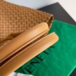 Qualità superiore replica Cabat media Bottega Veneta agnello intrecciata color caramello