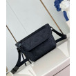 Borsa indossabile LV Pulse Monogram Shadow nera Borsa indossabile LV Pulse Monogram Shadow nera