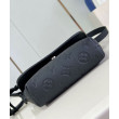 Borsa indossabile LV Pulse Monogram Shadow nera Borsa indossabile LV Pulse Monogram Shadow nera