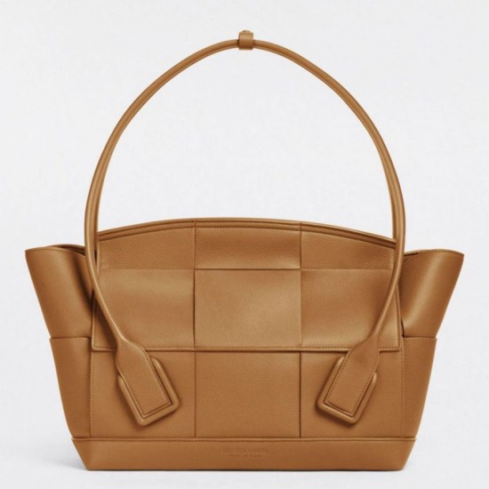 Borsa Media Arco Bottega Veneta Granata Caramello