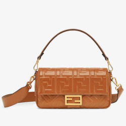 Borsa media Baguette Fendi nappa FF marrone