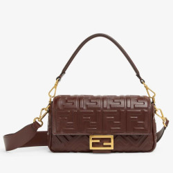 Bora Pari all'originale replica media Fendi Baguette nappa bordeaux FF