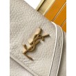 Borsa media Saint Laurent Niki a catena agnello martellata bianca