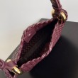 Borsa piccola Clicker di Bottega Veneta agnello intrecciata bordeaux